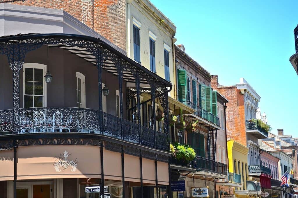 New orleans homes outside