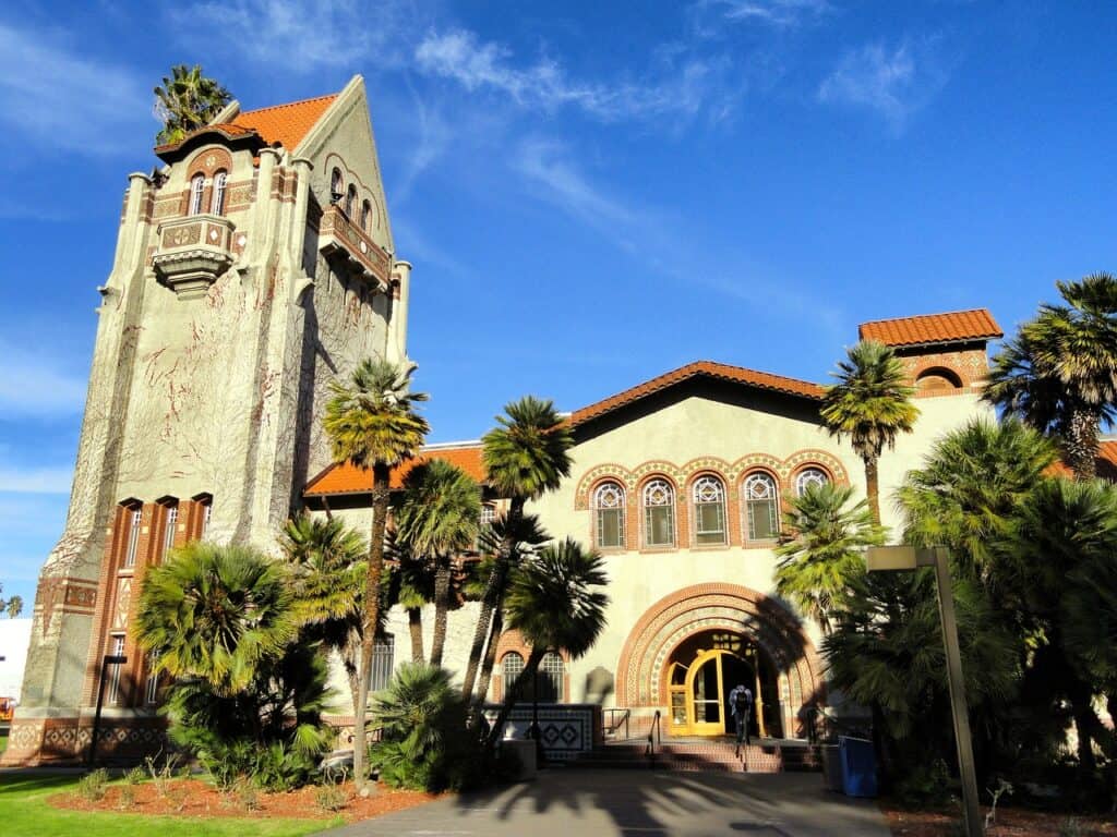 outside view of building on the San Jose State campus in San Jose, California