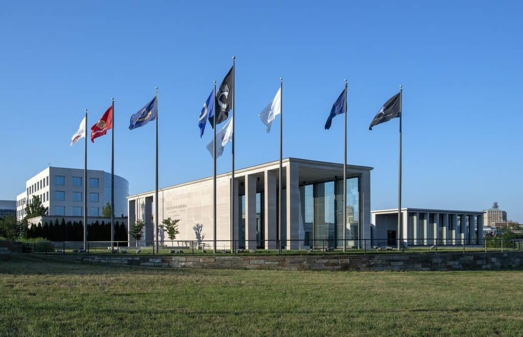 war memorial in Richmond, Virginia outside view of flags and monuments