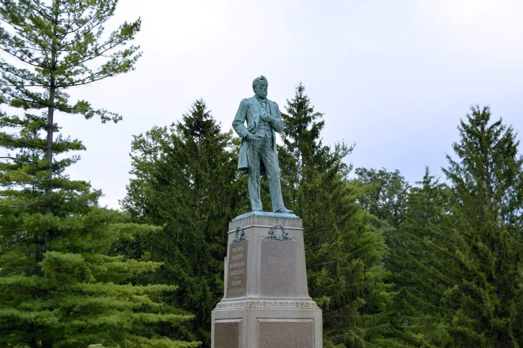 Ulysses S Grant statue in Illinois